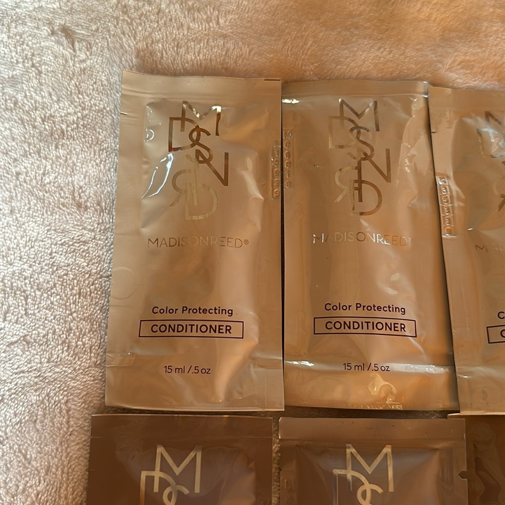 Madison Reed Color Protecting Shampoo & Conditioner - Picture 4 of 8